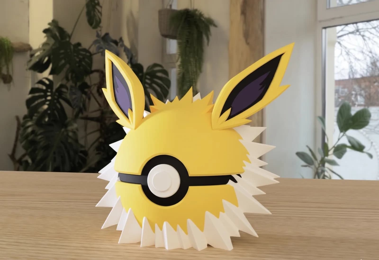 Kapsu-Bola Jolteon #135